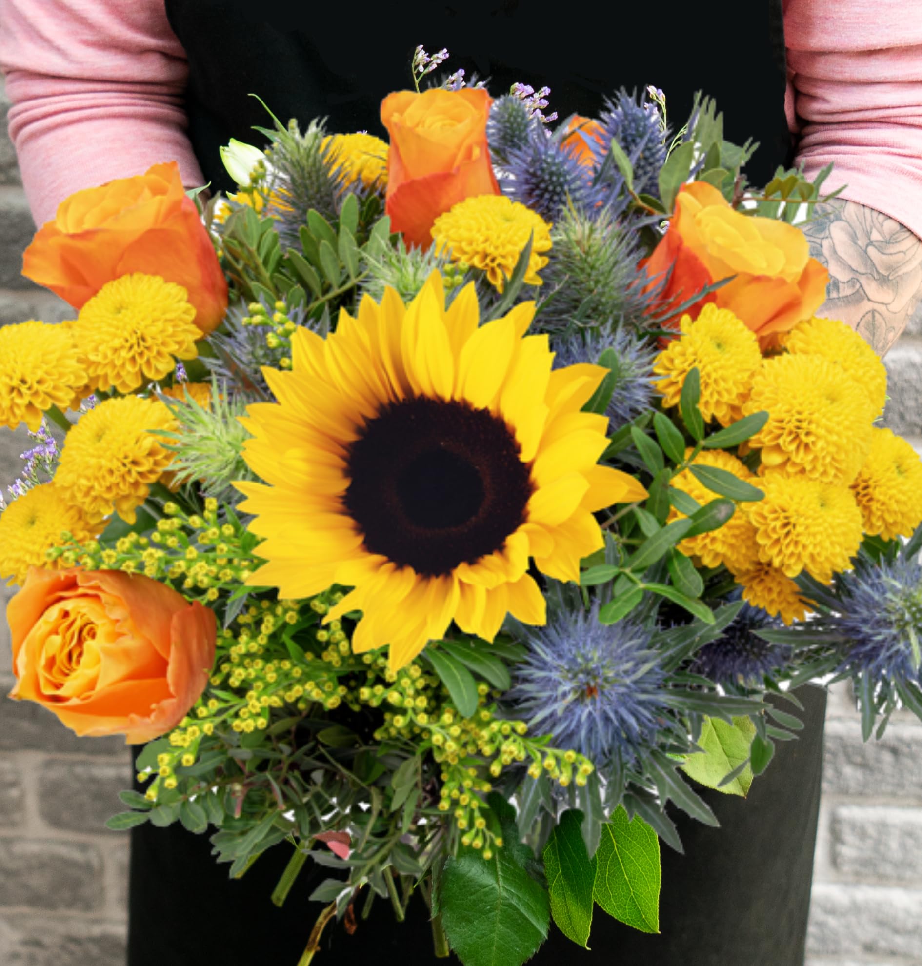 Blumenstrauß Sonnenkuss, Gelber Blumenstrauß mit Sonnenblumen, Sommerstrauß, 7-Tage-Frischegarantie, Qualität vom Floristen, Ideales Blumengeschenk